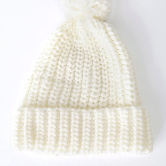 Lulu Pom Pom beanie - Picture 2 of 4